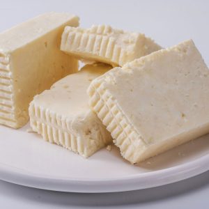 QUESO ORIENTAL PARA GRILLAR (TIPO HALLOUMI) - por 300grs